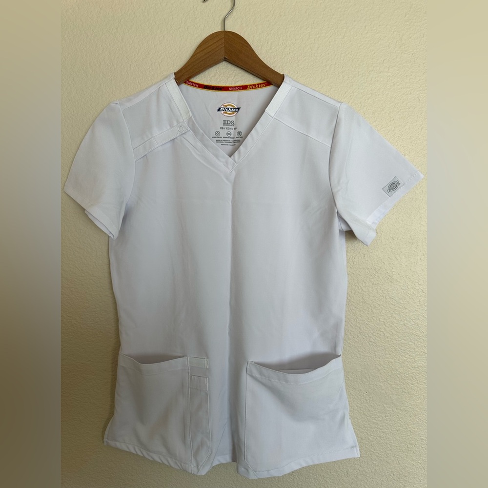 Dickies Women's White V-Neck Short Sleeve Medical Top, XS